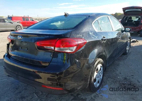 2017 Kia Forte Lx z USA, uszkodzony, nr VIN 3KPFL4A79HE122671